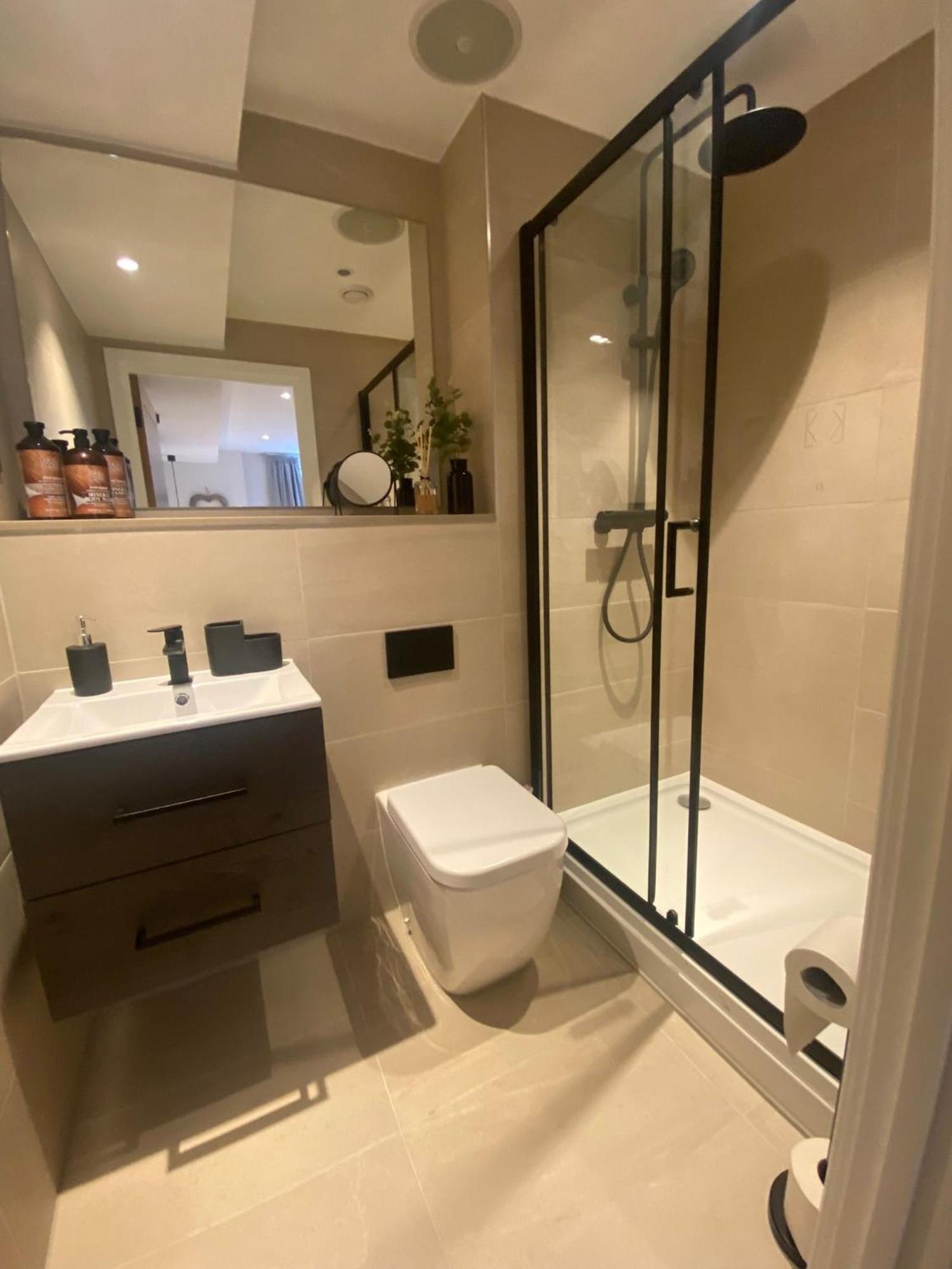 Luxury 1 Bedroom Apartment - Rock Mill 14 Stony Middleton Exteriör bild