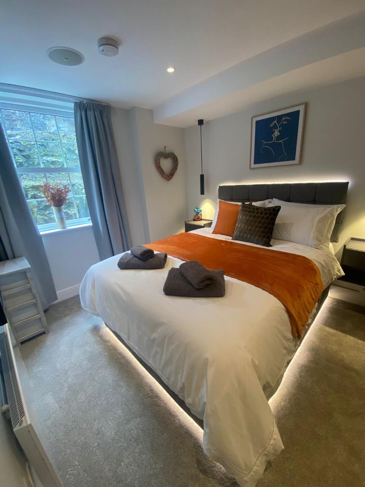 Luxury 1 Bedroom Apartment - Rock Mill 14 Stony Middleton Exteriör bild